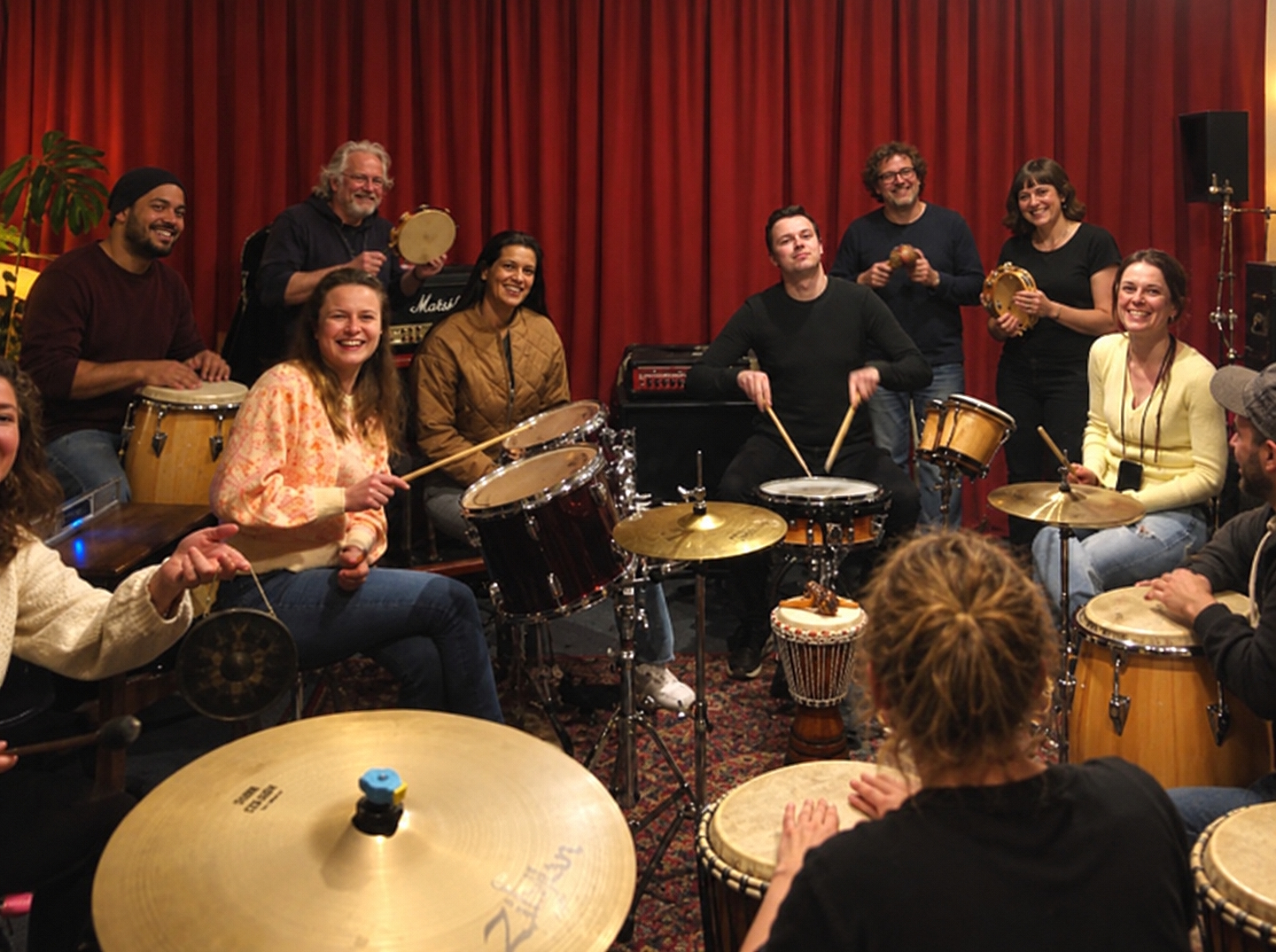 Drum werk Leuke Workshop percussie teambuilding drumworkshop op locatie incompany